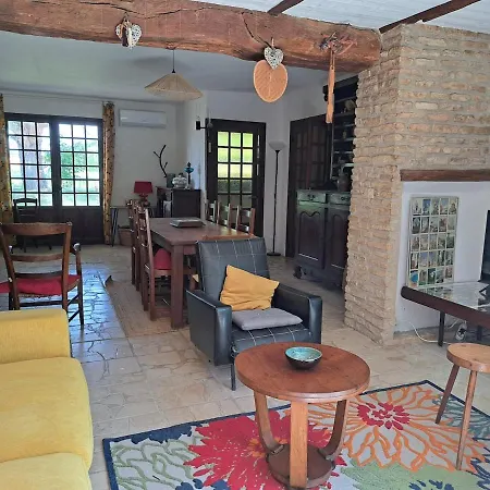 Apartman Maison De Famille Avec Jardin Pres De La Charente Genac